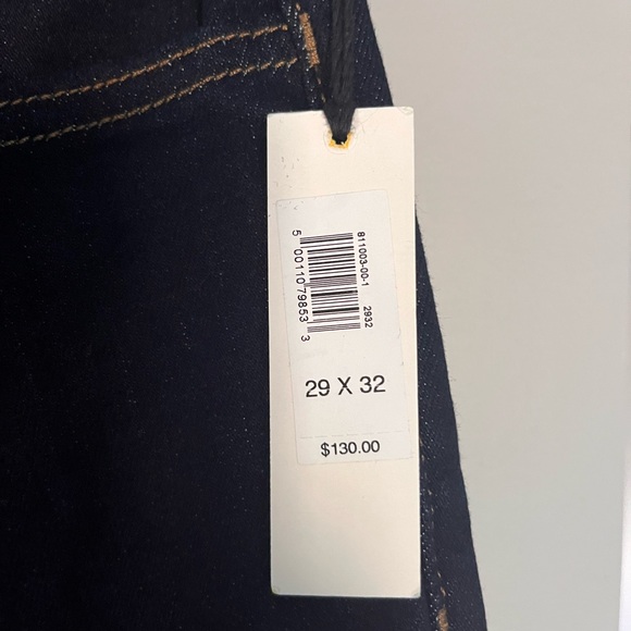 Banana Republic Skinny Traveler Jean 2.0 - Picture 6 of 8